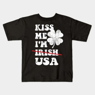 Kiss Me I'm USA Funny St. Patrick's Day American For Men Kids T-Shirt